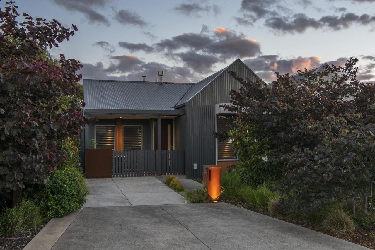 Mews Cottages Gisborne Exterior foto